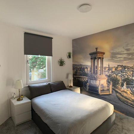Maria- Bright And Modern City Center Apartment . Edinburgh Bagian luar foto