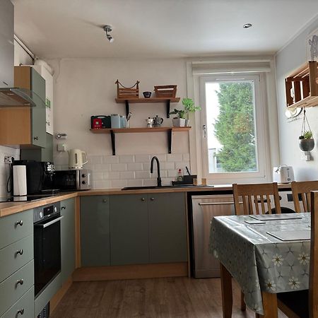 Maria- Bright And Modern City Center Apartment . Edinburgh Bagian luar foto