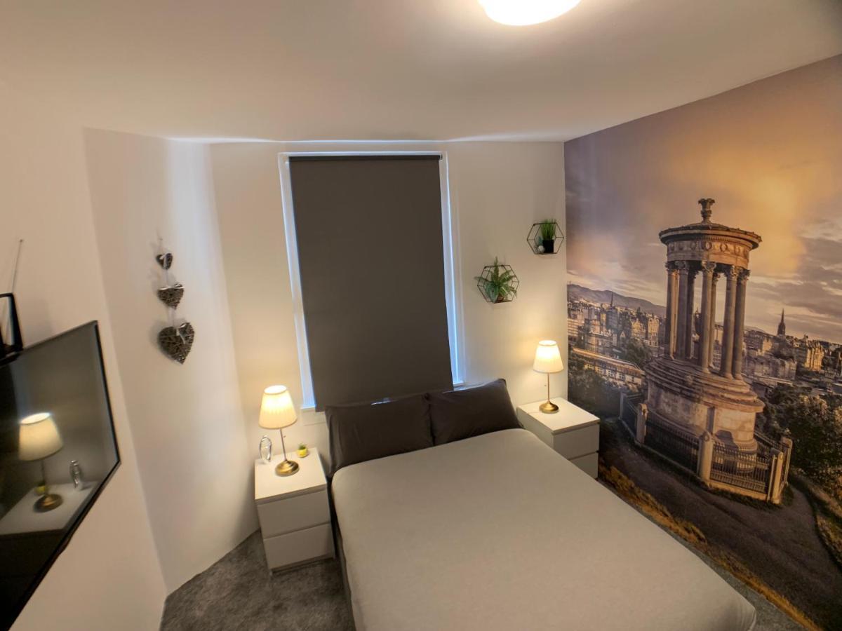 Maria- Bright And Modern City Center Apartment . Edinburgh Bagian luar foto