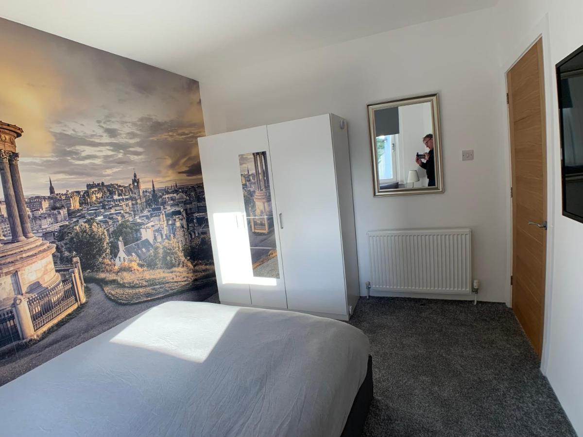 Maria- Bright And Modern City Center Apartment . Edinburgh Bagian luar foto