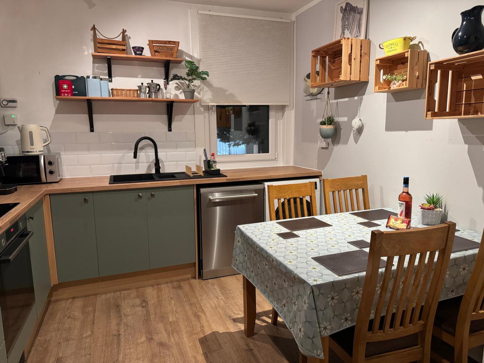 Maria- Bright And Modern City Center Apartment . Edinburgh Bagian luar foto